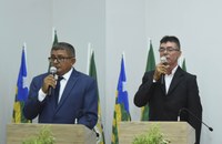 Milton Gomes e Zé-Zena tomam posse como Prefeito e Vice-Prefeito de São José do Divino para o quadriênio 2025/2028